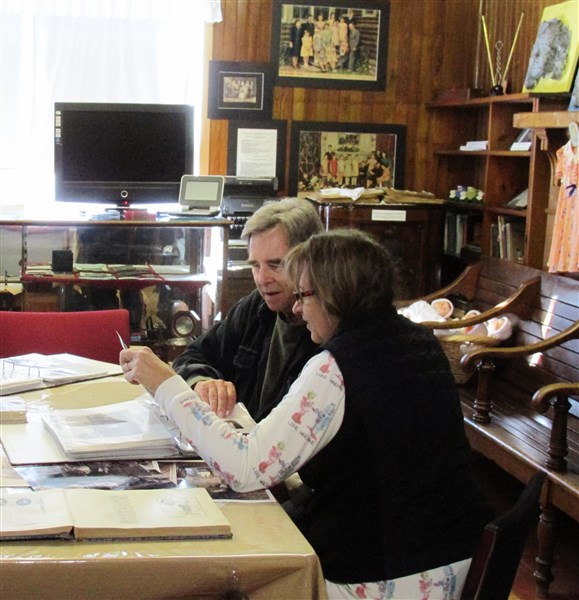 Beau Bridges and Brooke Shields visit the museum in 2016